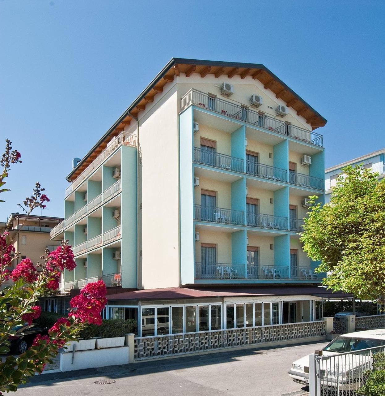 Hotel Saint Tropez SPA&Restaurant Lido Di Savio Exterior foto