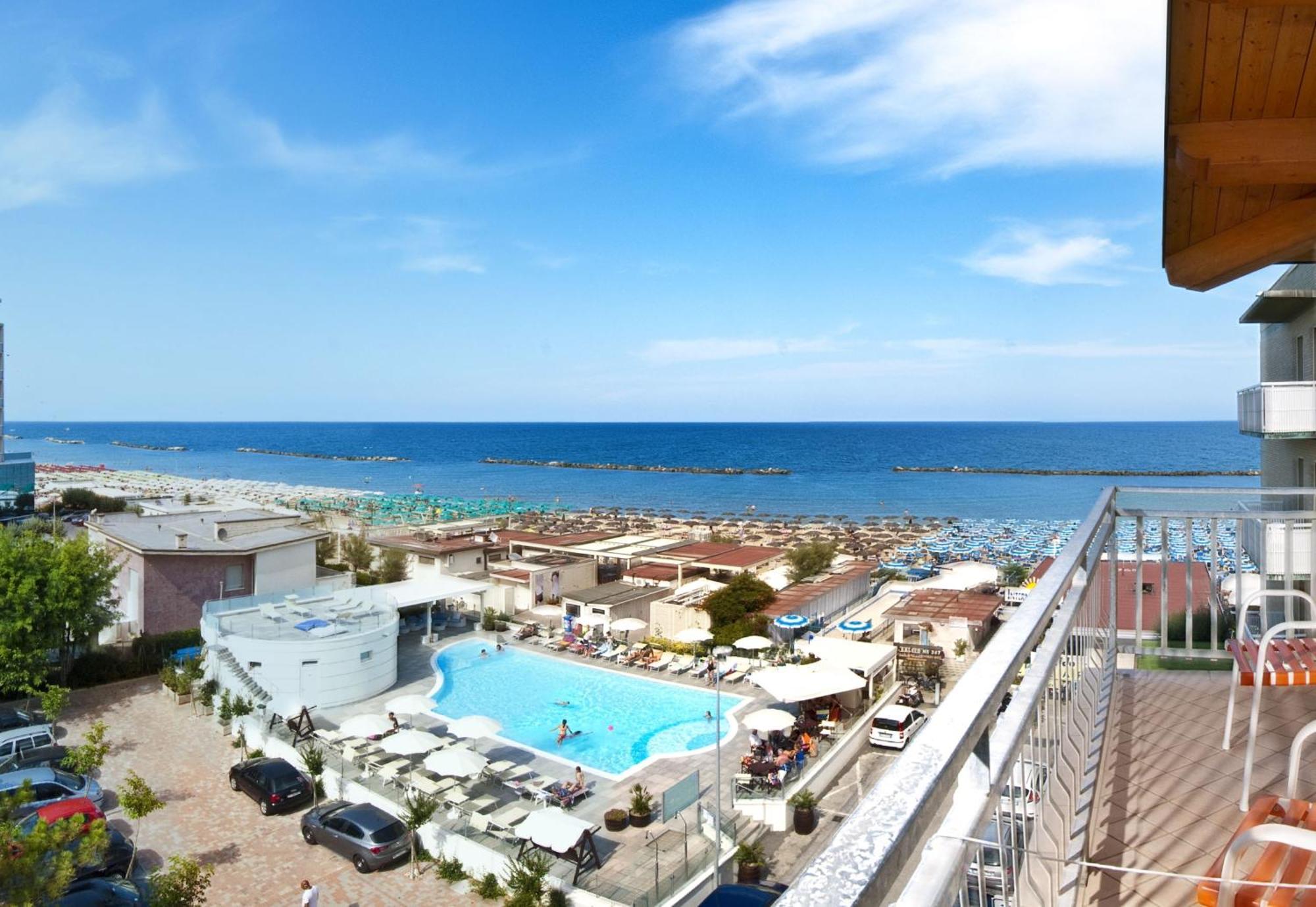 Hotel Saint Tropez SPA&Restaurant Lido Di Savio Exterior foto
