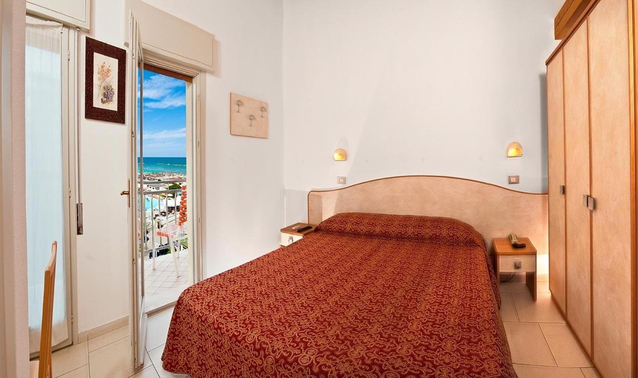 Hotel Saint Tropez SPA&Restaurant Lido Di Savio Cameră foto